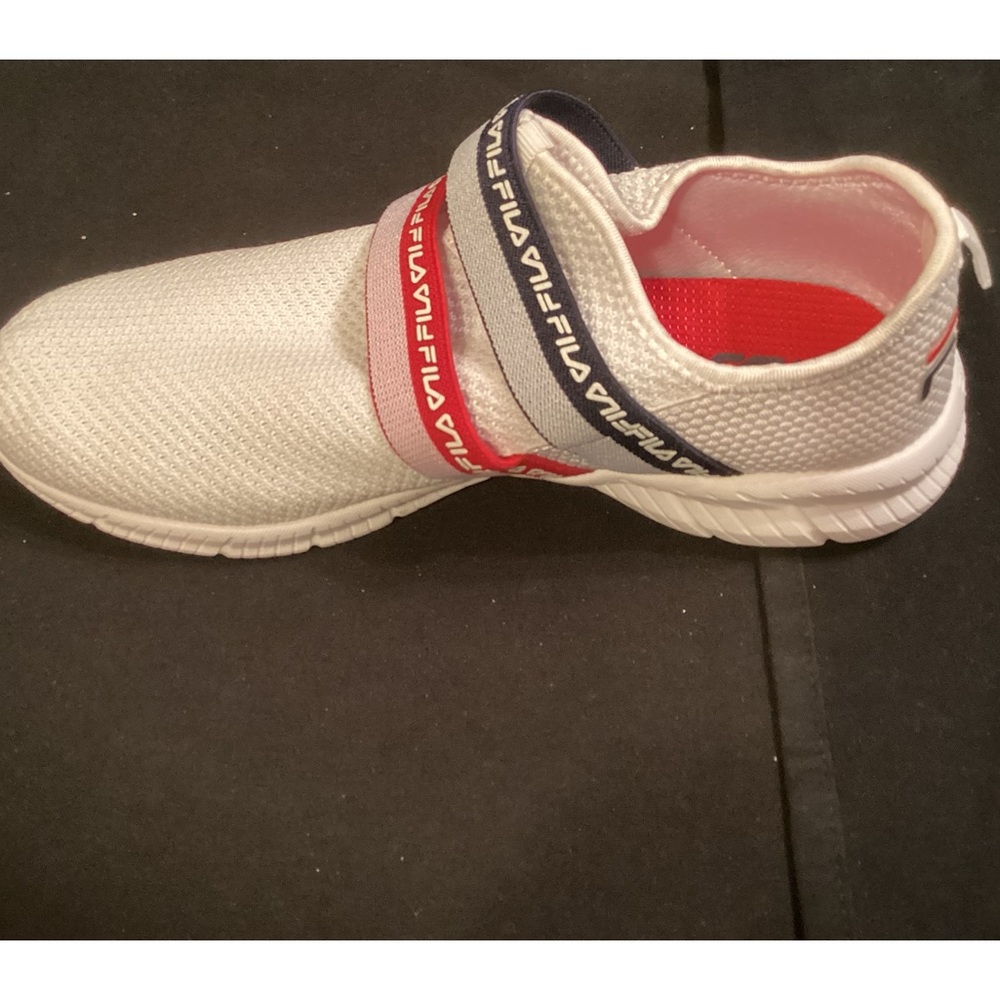 Fila white athletic size 9 shoes.